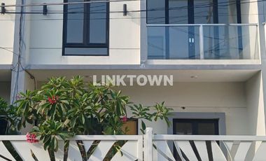 Rumah disewakan di RW 03, Tanjungsari, Sukomanunggal, Surabaya, Jawa Timur