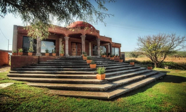 FINCA IDEAL PARA HOTEL CON  ESPACIO PARA RESTAURANTE