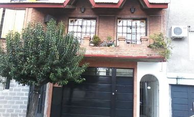 PH 2 amb. interno a 4 cuadras del centro de San Justo,