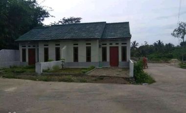 Rumah Murah Hook Tanah Luas Di Cikulur Ciracas