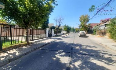 Casa en venta de 3D/3B Piscina en condominio Ñuñoa