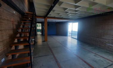 Casa en venta de 3D/3B Piscina en condominio Ñuñoa