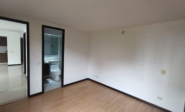 apartamento en arriendo en la cuenca. Cod A63867