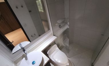 apartamento en arriendo en la cuenca. Cod A63867