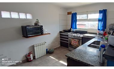 OPORTUNIDAD CASA EN PLANTA ALTA CON GALPÓN LOCAL Y GARAJE