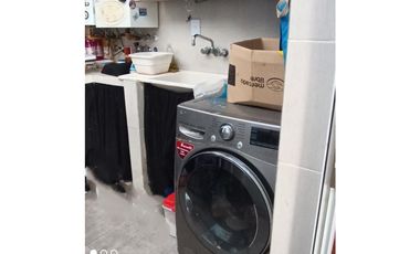 OPORTUNIDAD CASA EN PLANTA ALTA CON GALPÓN LOCAL Y GARAJE