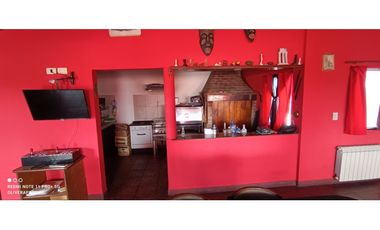 OPORTUNIDAD CASA EN PLANTA ALTA CON GALPÓN LOCAL Y GARAJE