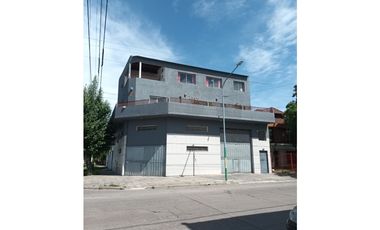 OPORTUNIDAD CASA EN PLANTA ALTA CON GALPÓN LOCAL Y GARAJE