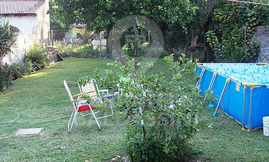 BURZACO. EXCELENTE CASA. AMPLIA, CONFORTABLE DE 2 PLANTAS. LOCAL AL FRENTE DE OPTIMA CALIDAD ( RENTABLE). IDEAL PARA FAMILIA GRANDE O 2 FAMILIAS. APTO