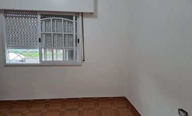 ALDO BONZI-VENTA-CASA MULTIFAMILIAR