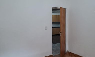 ALDO BONZI-VENTA-CASA MULTIFAMILIAR