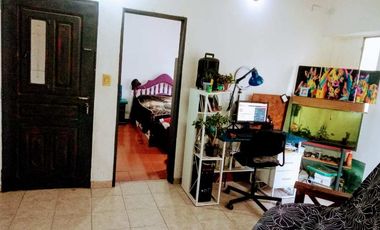 Casa con Departamento en venta en Barrio Luna