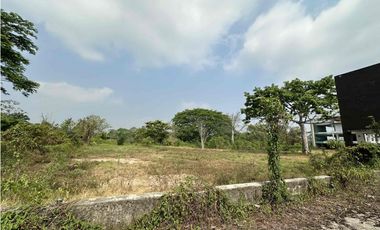 Terreno Industrial ideal para Empresas, Bodegas o Patio de maniobras