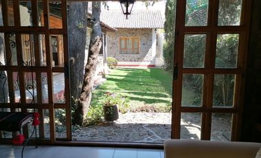 Cabaña campestre en privada arbolada