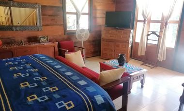 Cabaña campestre en privada arbolada