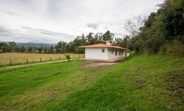 casa en arriendo en vereda gabriel. Cod A28489