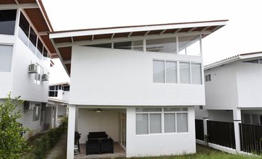 VENTA CASA DE PLAYA PARADISE POINT
