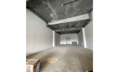 Tumba Muerto /Local140.13 m²/ Alquiler