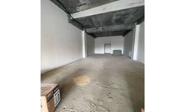 Tumba Muerto /Local140.13 m²/ Alquiler