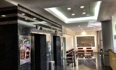 SE RENTA OFICINA AMUEBLADA EN LA  HERRADURA