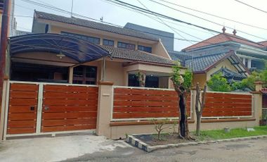 Rumah Siap Huni Strategis Nol Jalan Daerah Perum Elite Dekat Ubaya