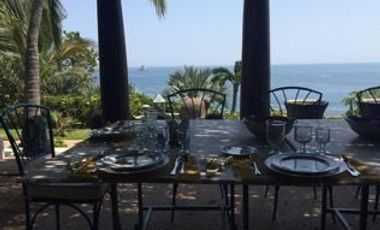 RESIDENCIA EN VENTA EN IXTAPA