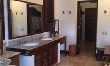 RESIDENCIA EN VENTA EN IXTAPA