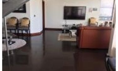 Casa de arriendo, sector Cumbayá, Urb. Vista Grande, 4 dormitorios