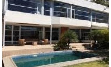 Casa de arriendo, sector Cumbayá, Urb. Vista Grande, 4 dormitorios