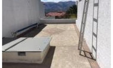 Casa de arriendo, sector Cumbayá, Urb. Vista Grande, 4 dormitorios