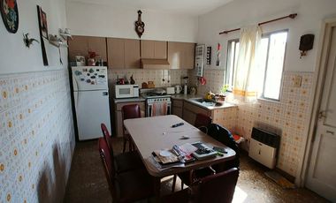 Casa para 2 Familias en venta en Monte Chingolo