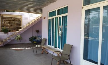 casa en venta en barrio  juana paula. Cod V100467