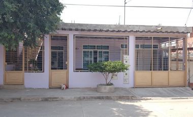 casa en venta en barrio  juana paula. Cod V100467