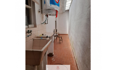 PH DE TRES AMBIENTES INTERNO CON PATIO