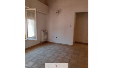 PH DE TRES AMBIENTES INTERNO CON PATIO