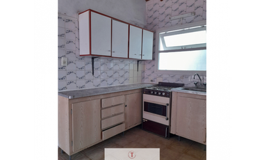 PH DE TRES AMBIENTES INTERNO CON PATIO