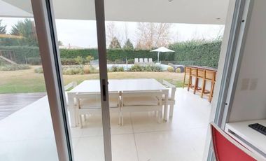 Casa en Estancias del Pilar | Mallmann propiedades
