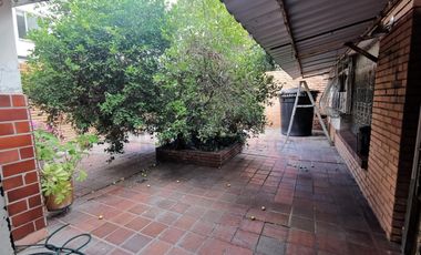 casa en arriendo en caobos. Cod A1846