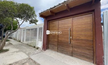 Venta - Casa en Barrio de Plan - Zona IUPA- C053
