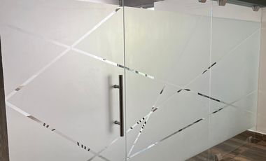 OFICINA EN VENTA AL NORTE EN BUGAMBILIAS