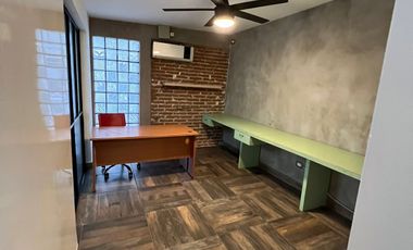 OFICINA EN VENTA AL NORTE EN BUGAMBILIAS