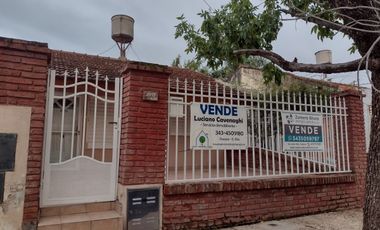 VENTA de CASA - CESAR MENDEZ, PARANA