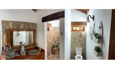 Venta de moderna FINCA con jacuzzi en El Noral, Copacabana.