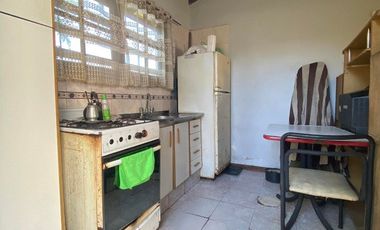 LATORRE PROP. VENDE CHALET 2 AMB CON PARQUE - HERMOSO ENTORNO CERCA DEL MAR