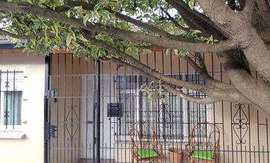 LATORRE PROP. VENDE DOS VIVIENDAS EN BLOCK CON PATIO Y GARAGE