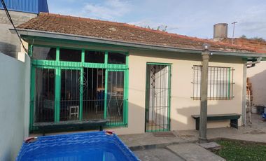 LATORRE PROP. VENDE DOS VIVIENDAS EN BLOCK CON PATIO Y GARAGE