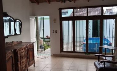 LATORRE PROP. VENDE DOS VIVIENDAS EN BLOCK CON PATIO Y GARAGE