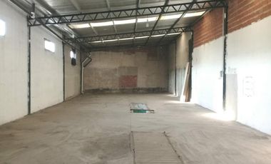 Galpón 600m2 En 2 Plantas C/local