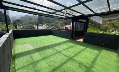 casa en arriendo en poblado. Cod A60131