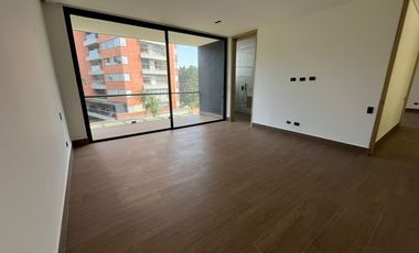 casa en arriendo en poblado. Cod A60131